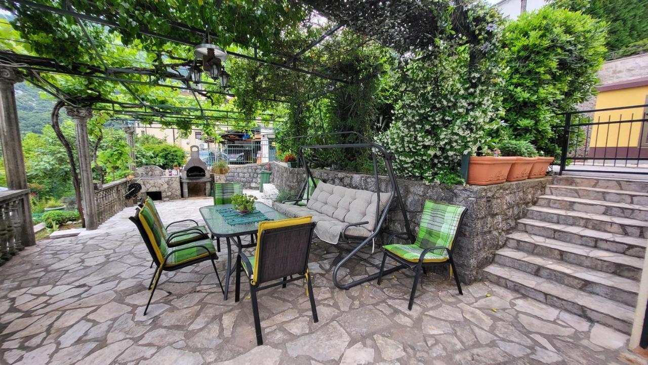 Apartment Capt Seferovic 2 Donji Morinj Zewnętrze zdjęcie